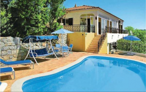 Amazing Home In S,bràs De Alportel With Kitchen
